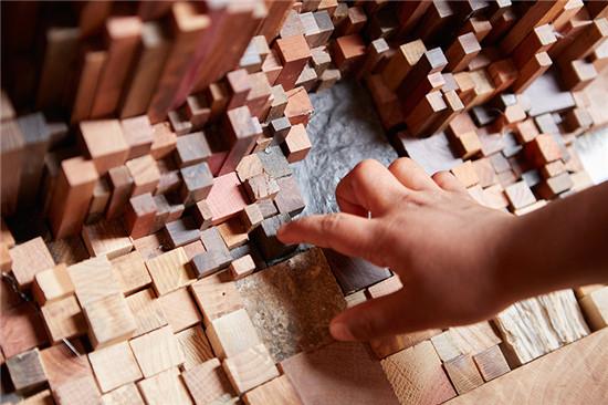 用一萬(wàn)根木材做成的“現(xiàn)代石窟”長(zhǎng)什么樣？